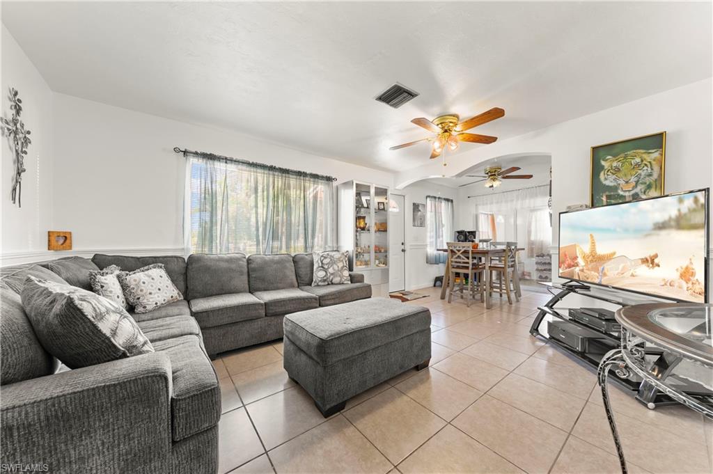 FORT MYERS SHORES - Residential