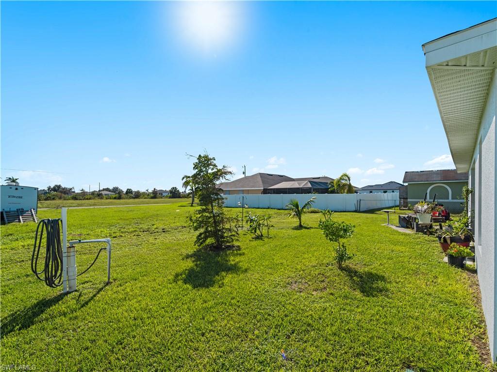 CAPE CORAL - Residential