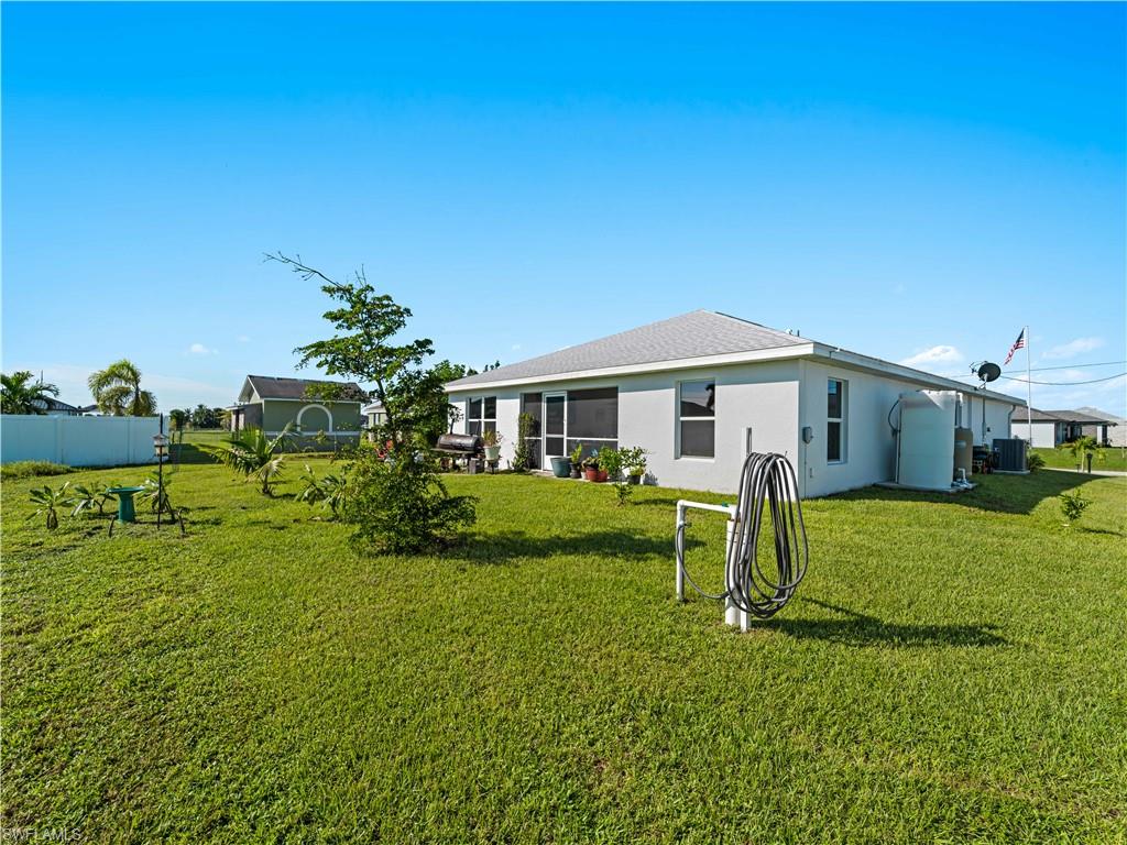 CAPE CORAL - Residential