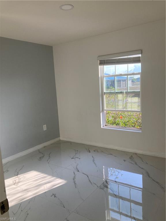 BANYAN VILLAGE - Residential