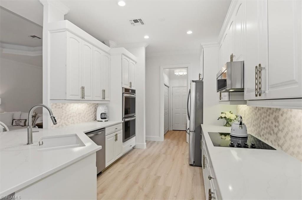 BRADFORD LAKES - Residential