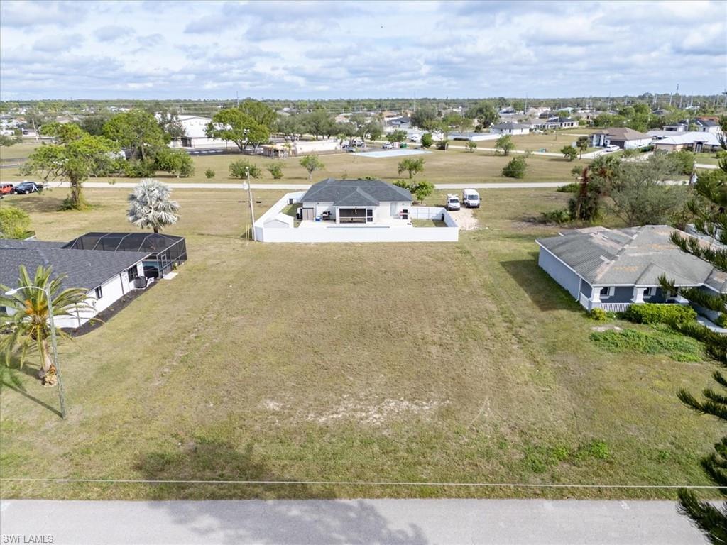CAPE CORAL - Land
