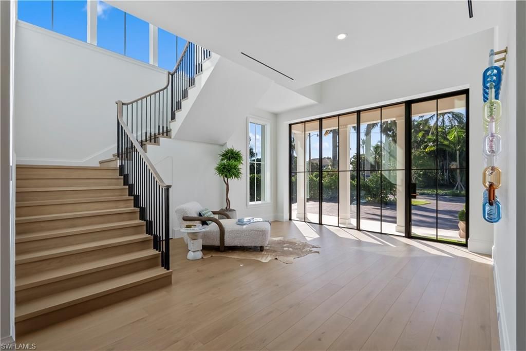 Photo of 285 Central AVE, NAPLES, FL 34102 (MLS # 225073939)