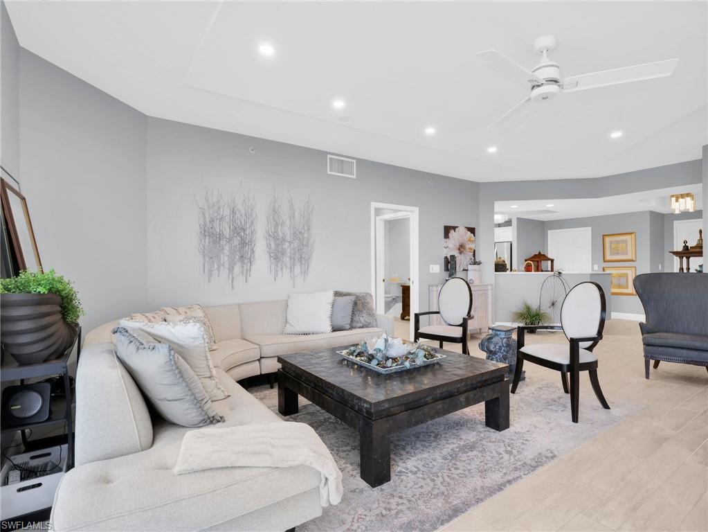 TOWER POINTE AT ARBOR TRACE - Residential