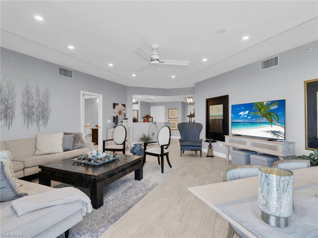 TOWER POINTE AT ARBOR TRACE - Residential