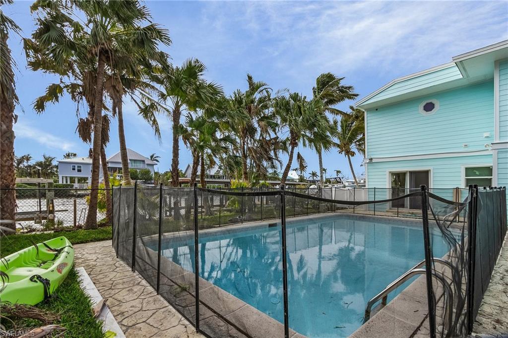 SANIBEL ISLES - Residential