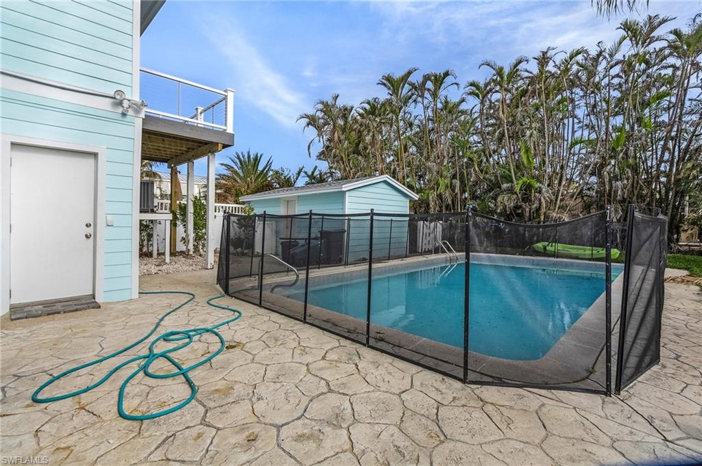 SANIBEL ISLES - Residential