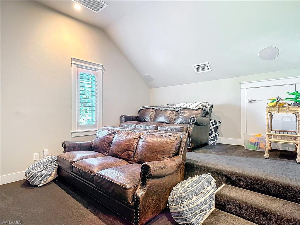 SHELL HARBOR - Residential