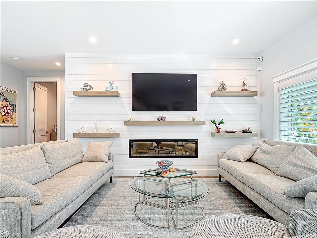 SHELL HARBOR - Residential