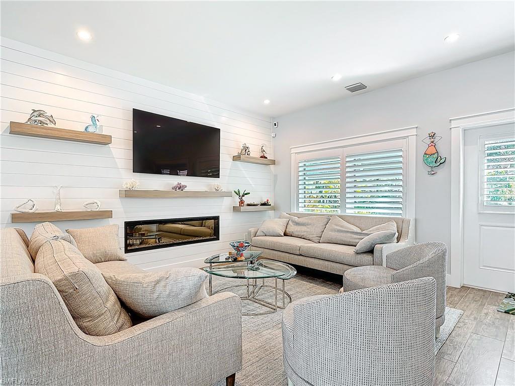 SHELL HARBOR - Residential