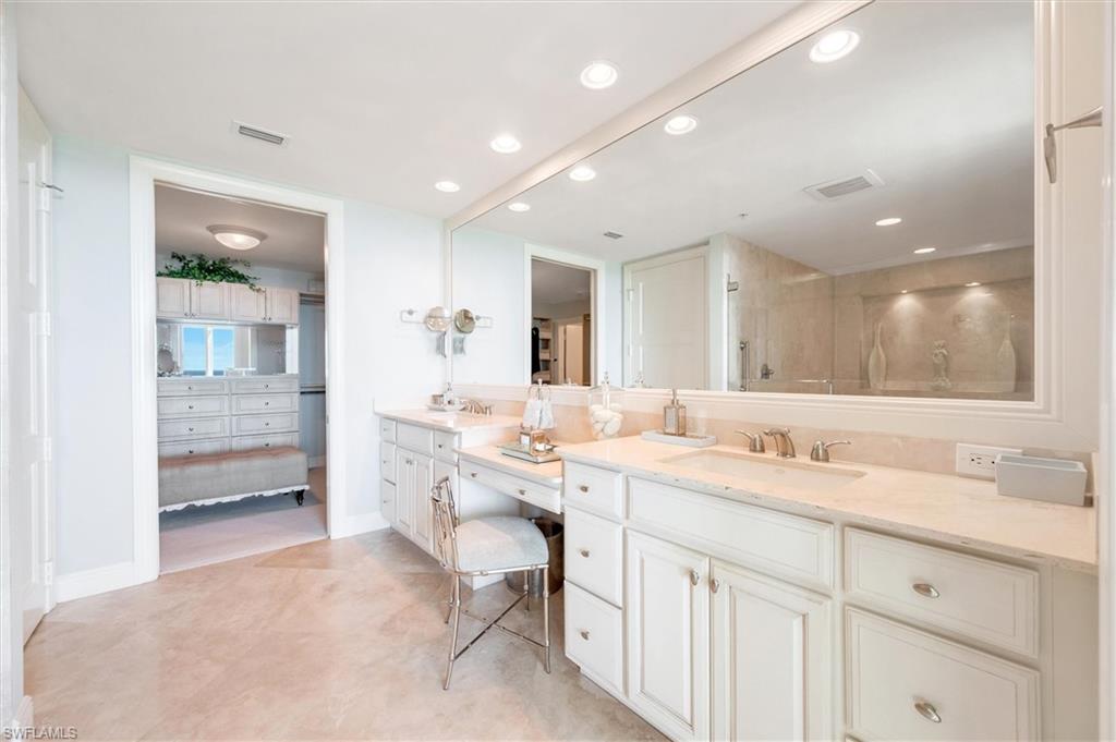 GRANDE GENEVA - Residential