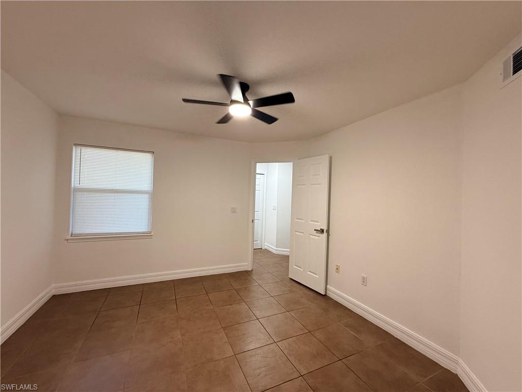 VENETIAN PALMS - Residential Lease