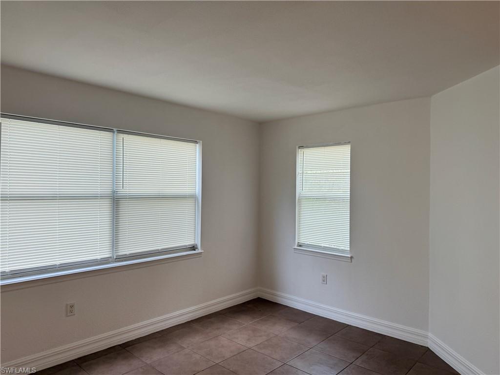 VENETIAN PALMS - Residential Lease