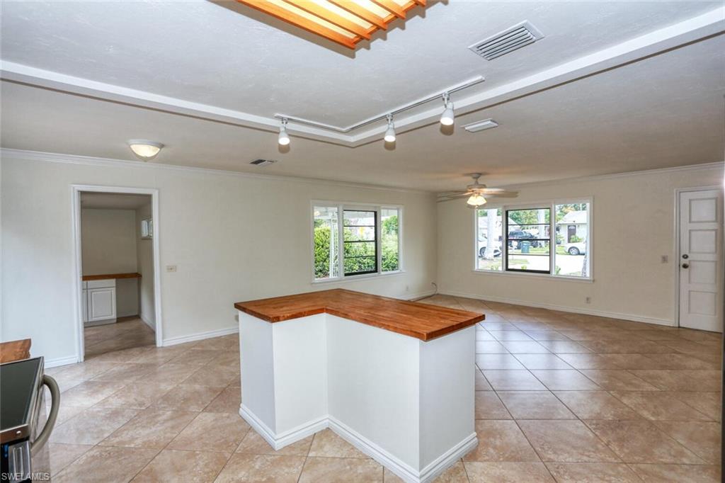 COCONUT GROVE - Residential