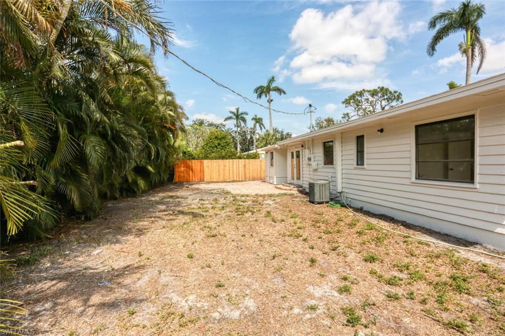 COCONUT GROVE - Residential