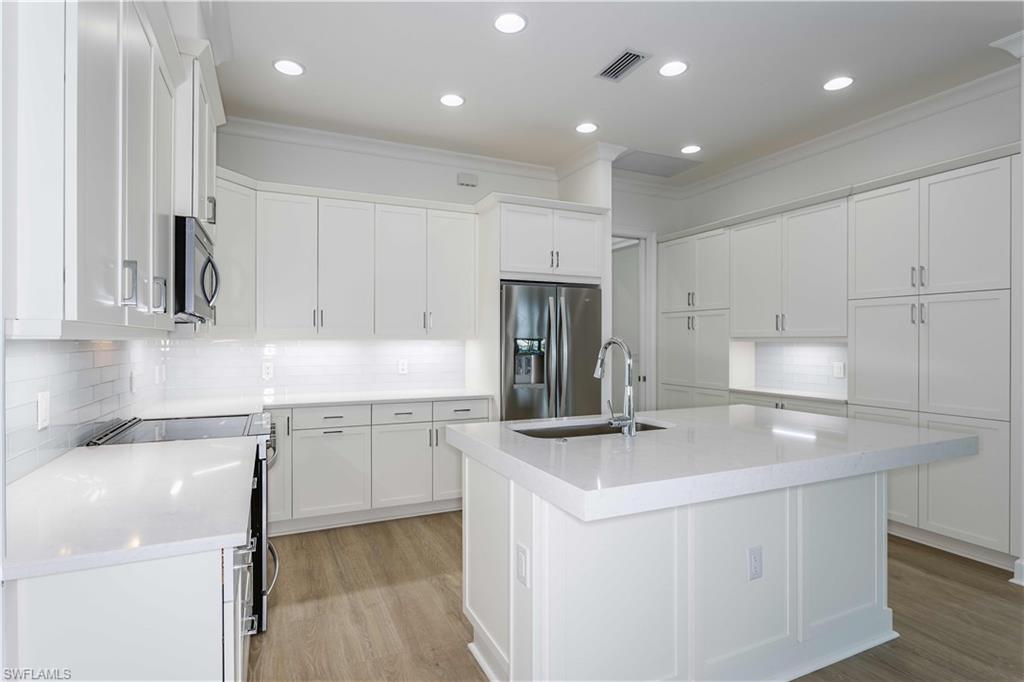 ISLES OF COLLIER PRESERVE - Residential