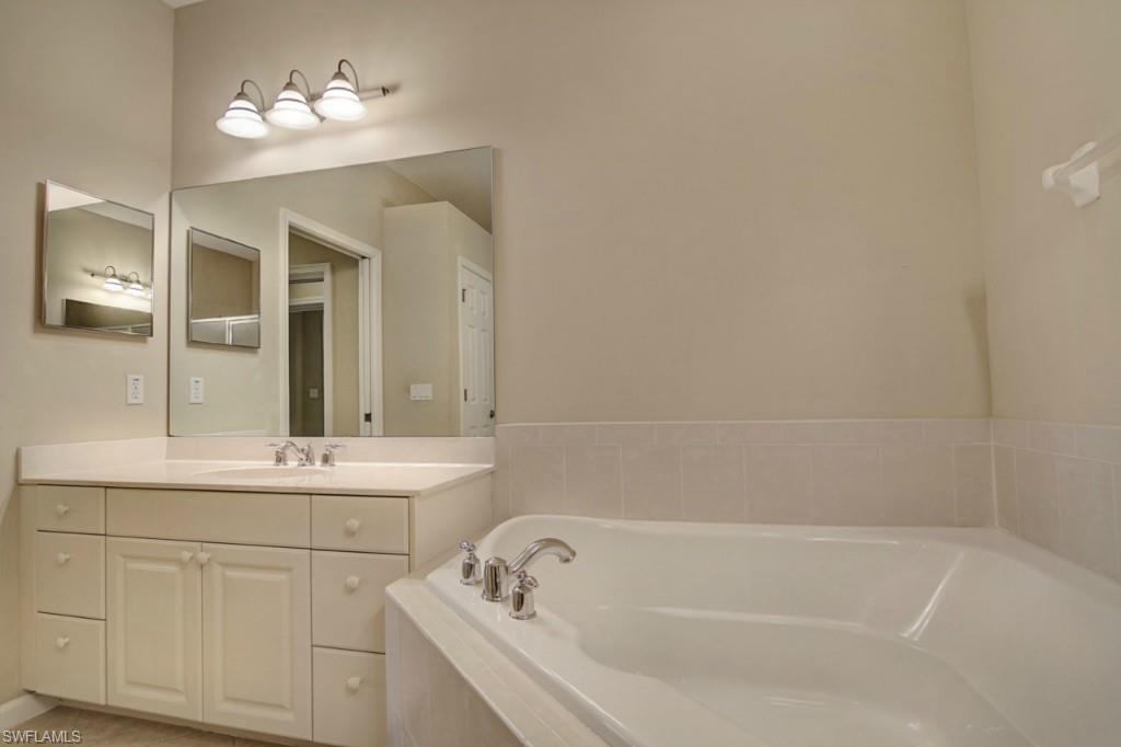 HARMONY POINTE - Residential