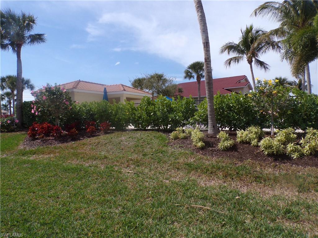 BANYAN BAY - Residential