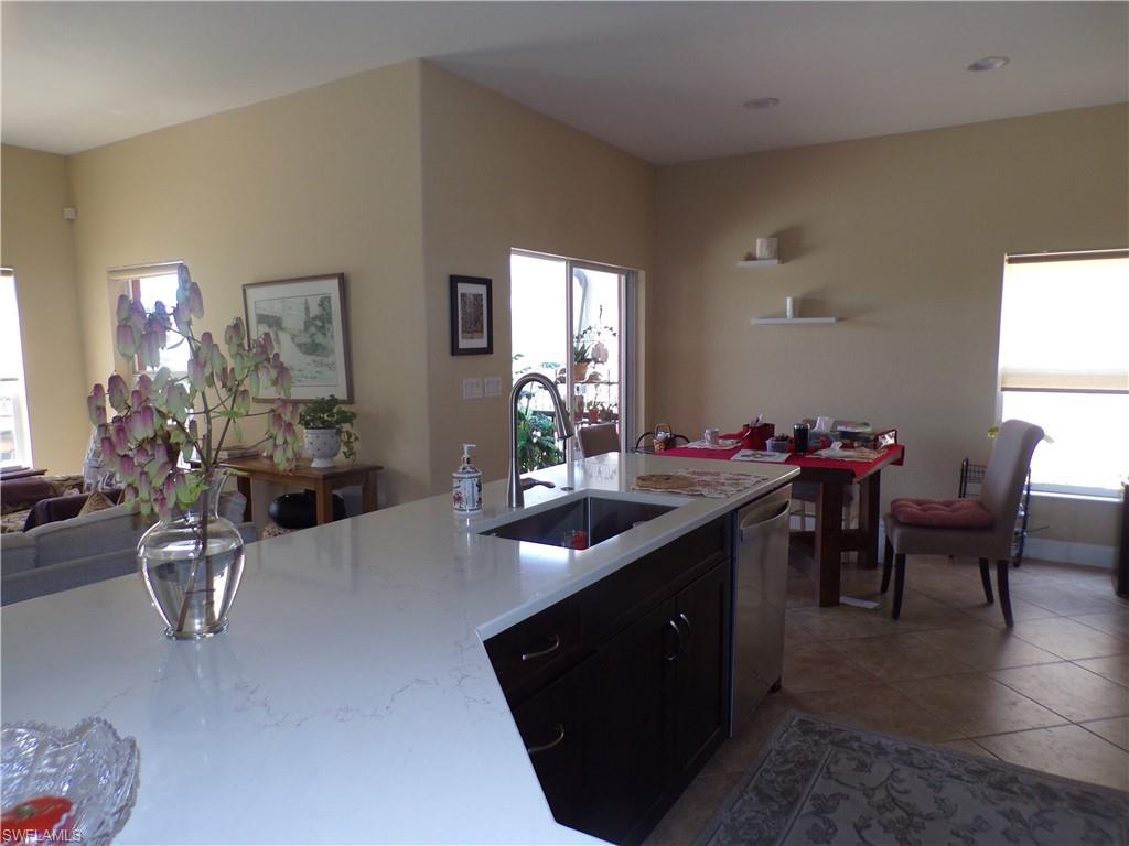 BANYAN BAY - Residential