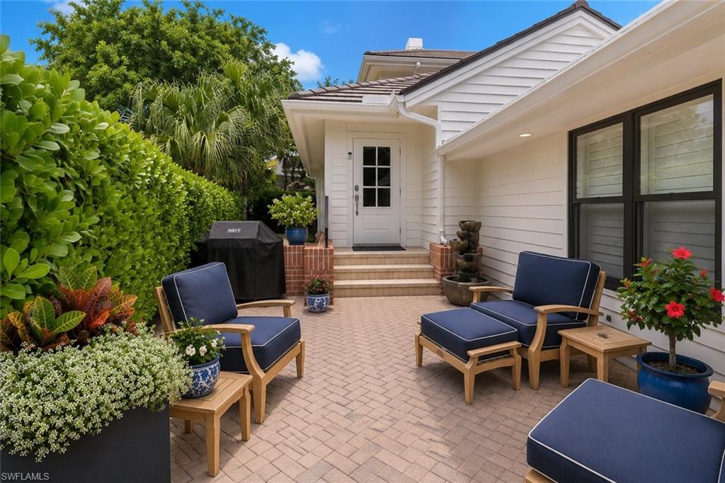 VILLAS OF PARK SHORE - Residential