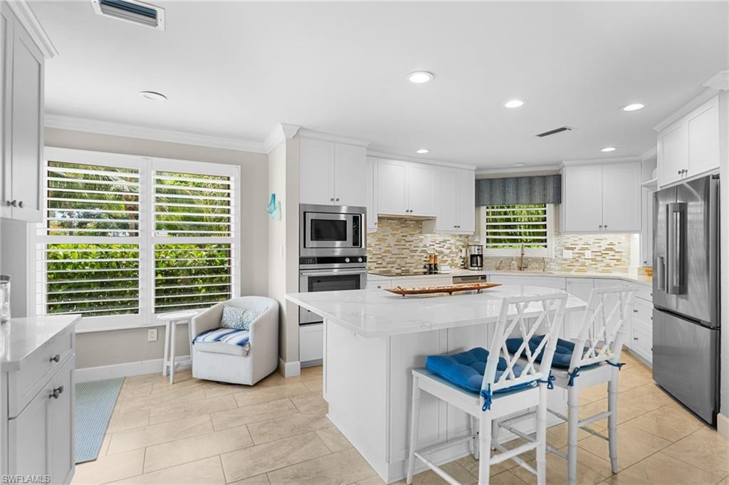 VILLAS OF PARK SHORE - Residential