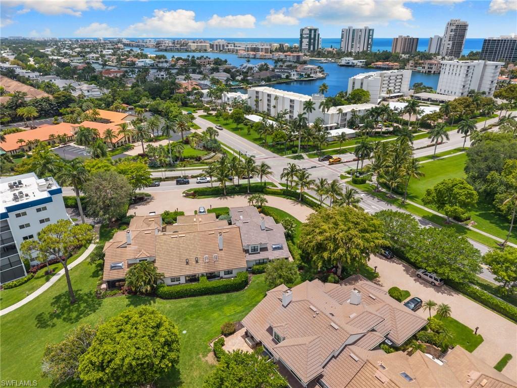 VILLAS OF PARK SHORE - Residential