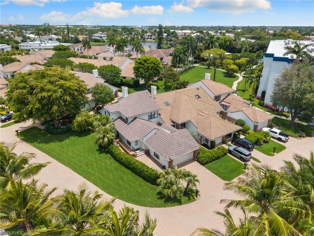 VILLAS OF PARK SHORE - Residential