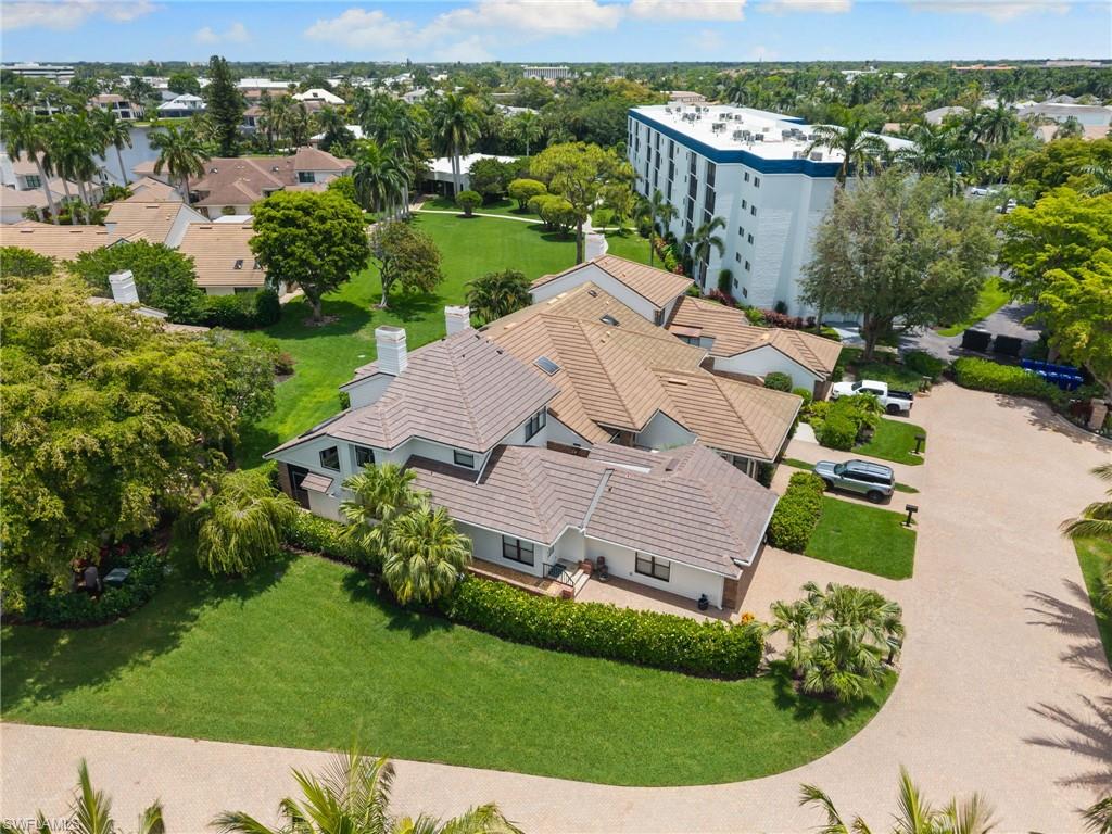VILLAS OF PARK SHORE - Residential