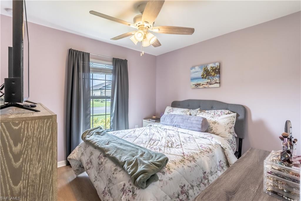 SHADOW LAKES - Residential