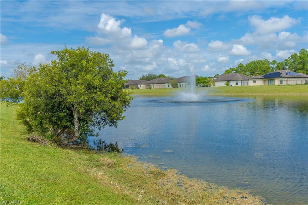 SHADOW LAKES - Residential