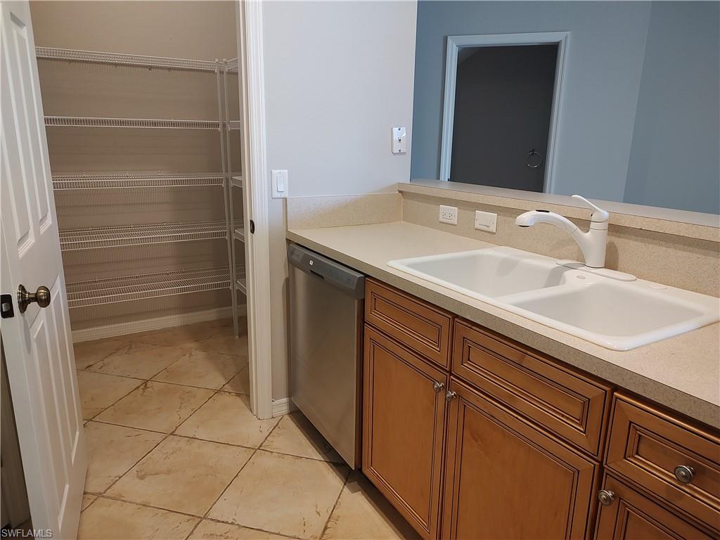 SAIL HARBOUR - Residential Lease