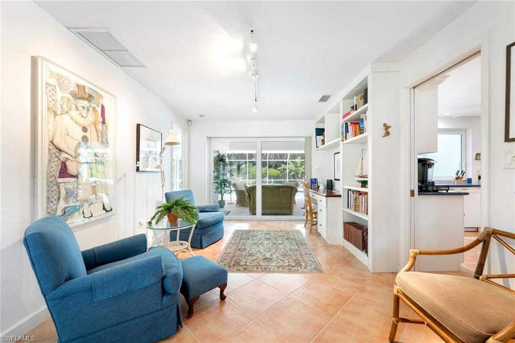 MOORINGS - Residential