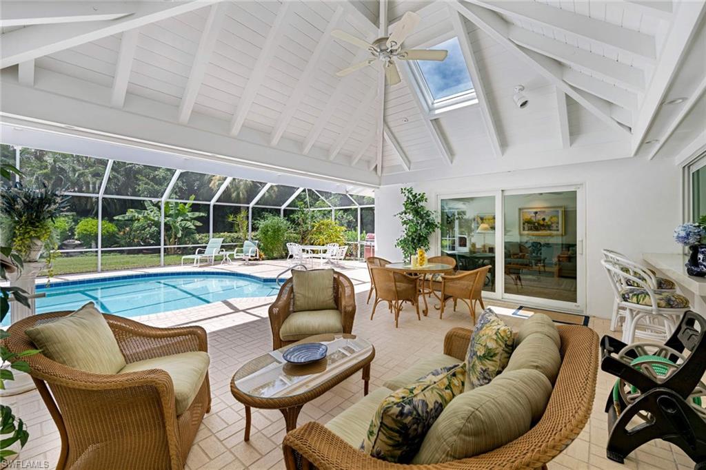 MOORINGS - Residential