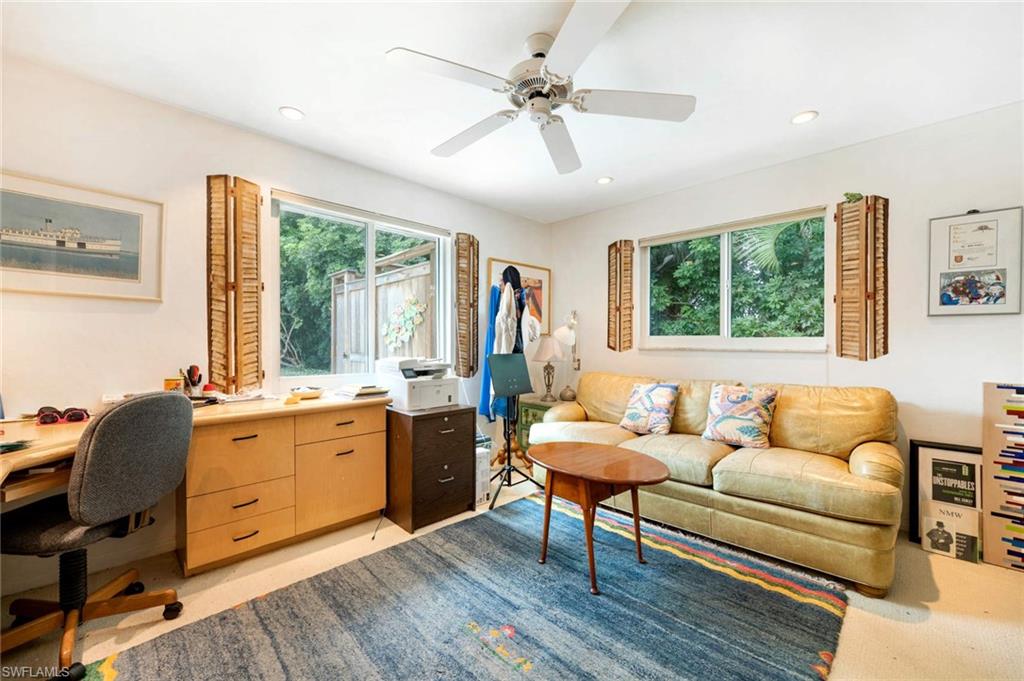 MOORINGS - Residential