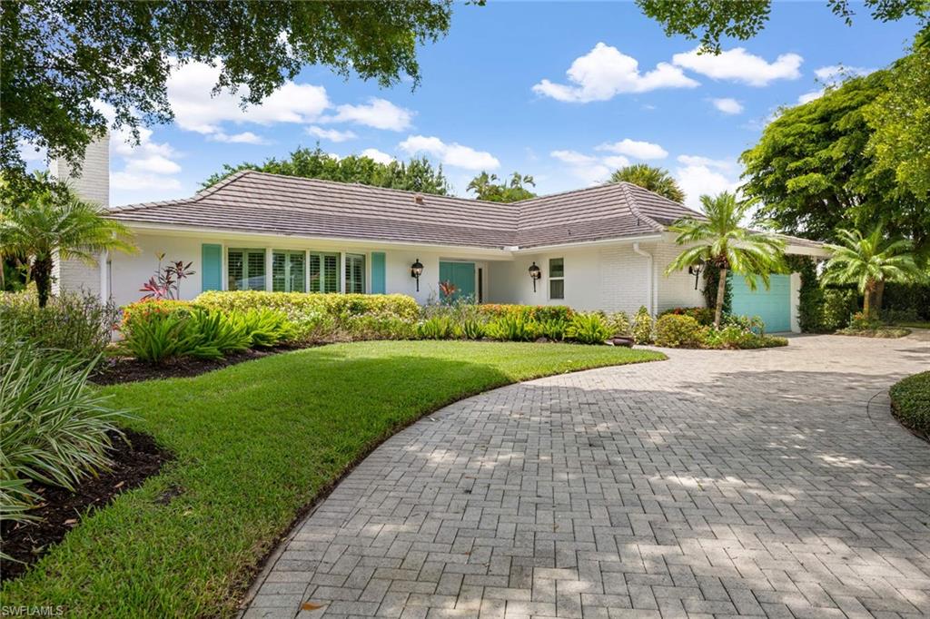 MOORINGS - Residential