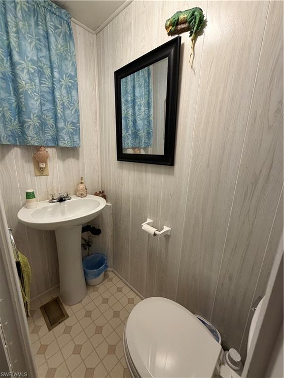 CARRIAGE VILLAGE - Residential