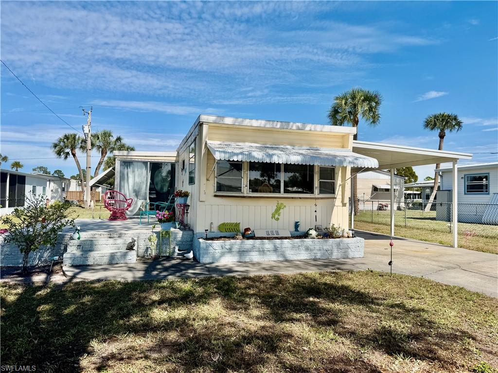 CARRIAGE VILLAGE - Residential