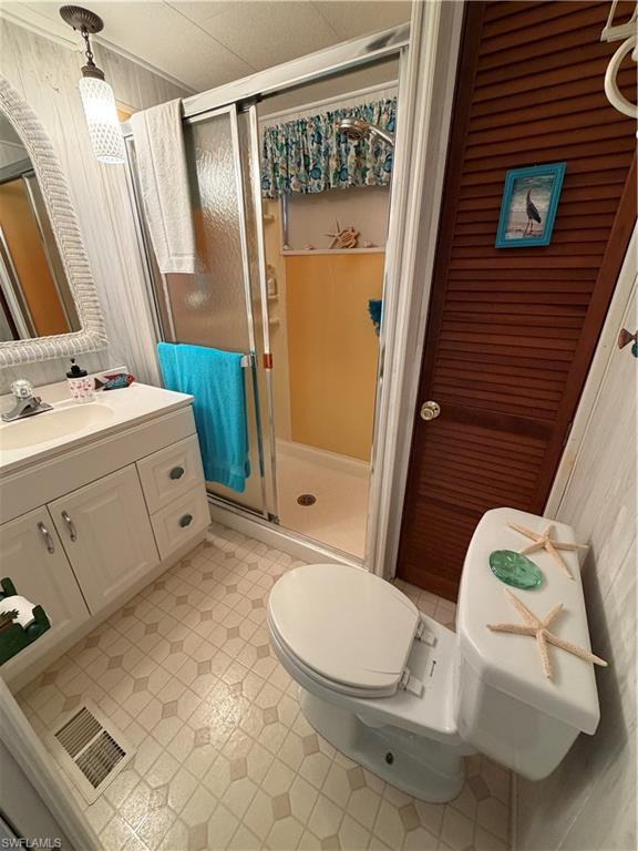 CARRIAGE VILLAGE - Residential