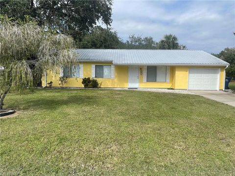 Photo of 4015 Rainbow CIR, LABELLE, FL 33935 (MLS # 2025018849)