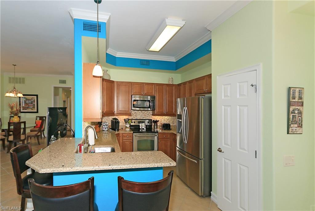 COACH HOMES AT HERITAGE BAY - Residential