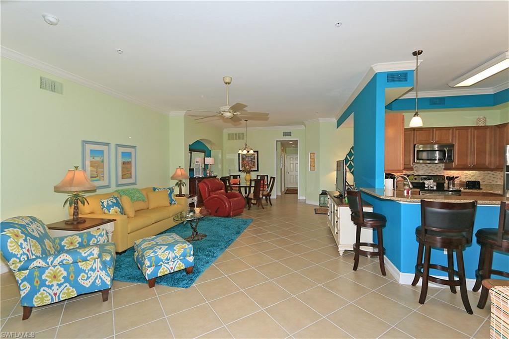 COACH HOMES AT HERITAGE BAY - Residential