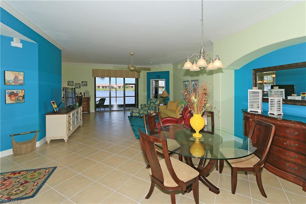 COACH HOMES AT HERITAGE BAY - Residential