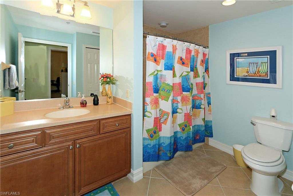 COACH HOMES AT HERITAGE BAY - Residential