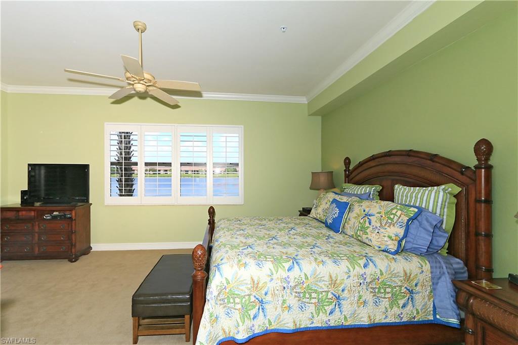 COACH HOMES AT HERITAGE BAY - Residential