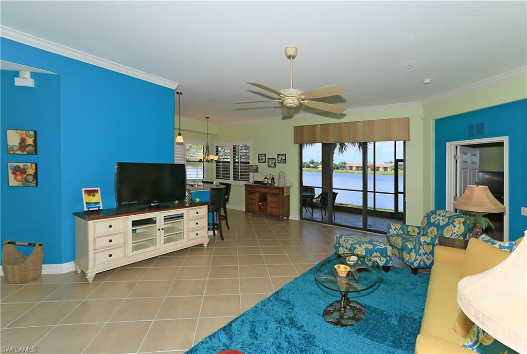 COACH HOMES AT HERITAGE BAY - Residential