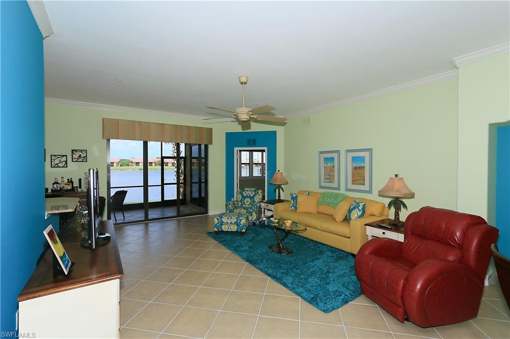 COACH HOMES AT HERITAGE BAY - Residential