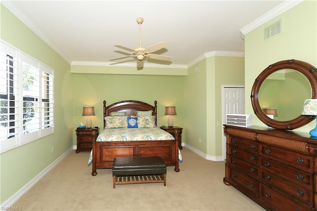 COACH HOMES AT HERITAGE BAY - Residential