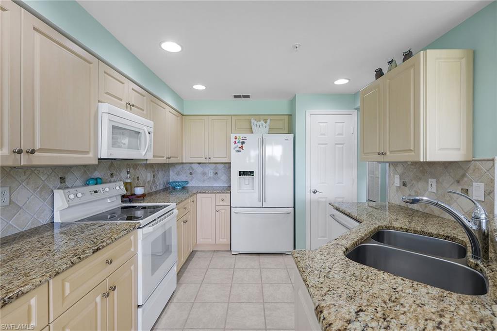 CREEKSIDE CROSSING - Residential