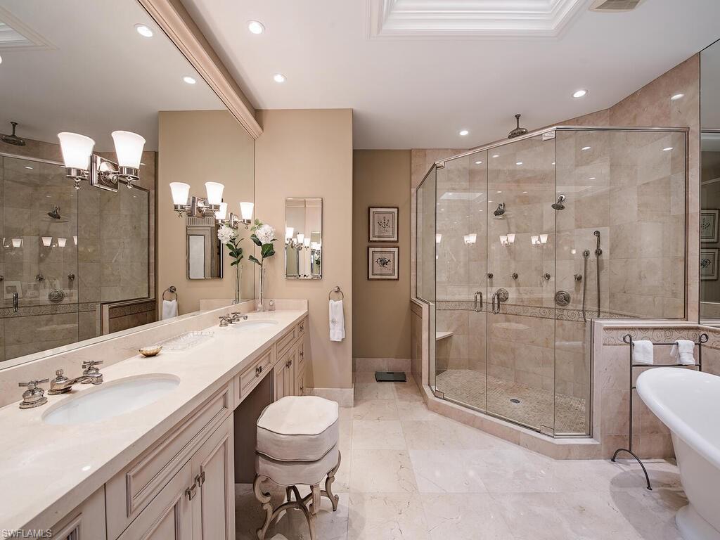 ISLE VERDE - Residential