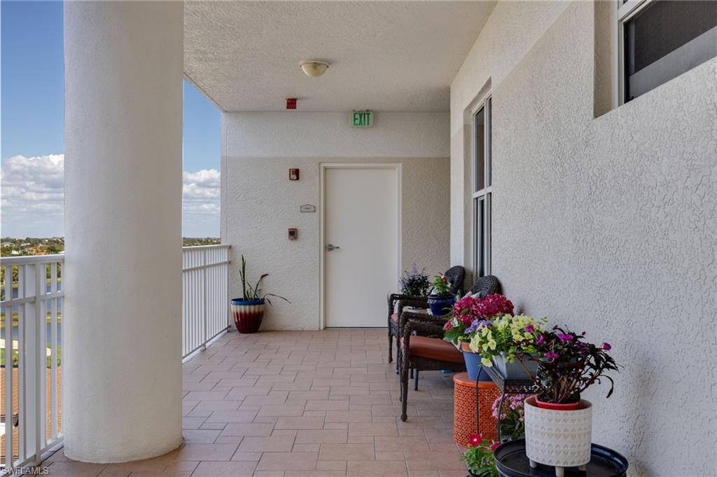 THE SHORES - Residential